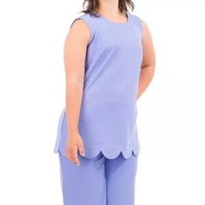 Isaac Mizrahi Live! Pebble Knit Scalloped Hem Tank Top.